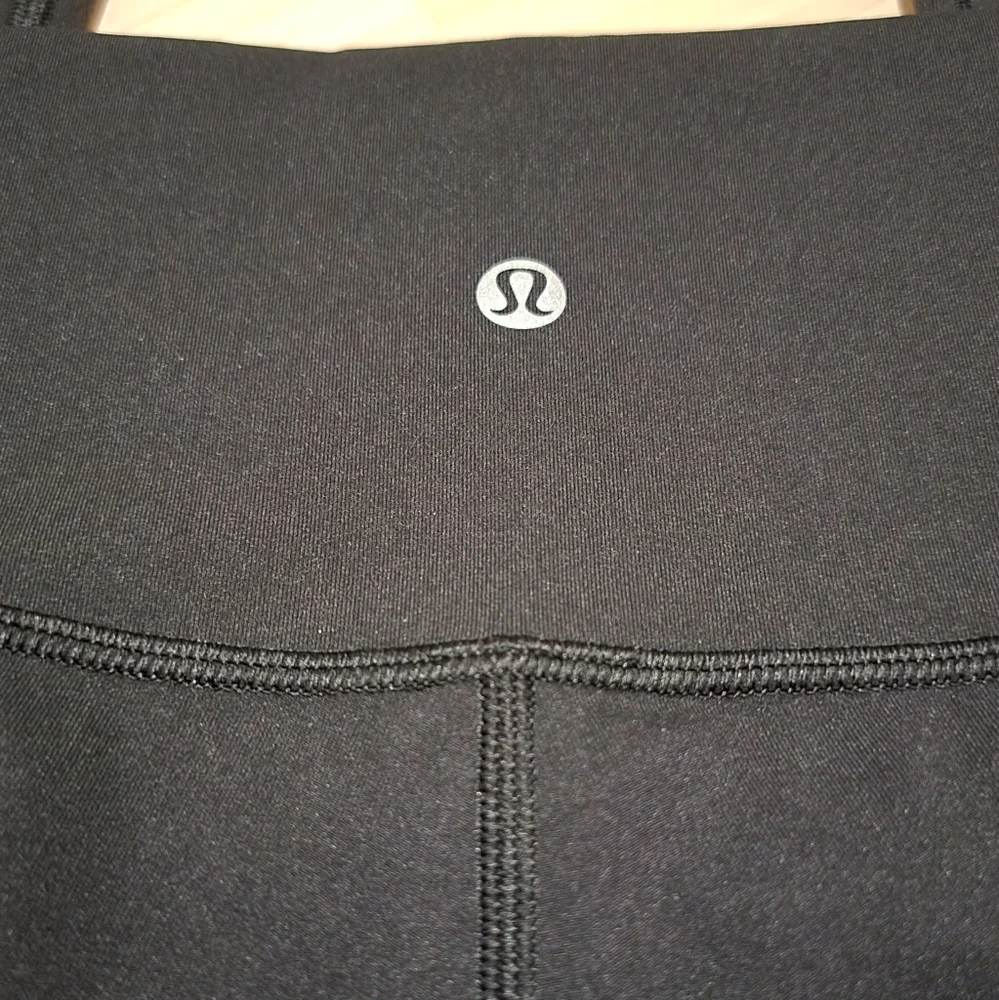 Lululemon Wunder Under 25" - Picture 5 of 6